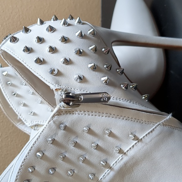 Sam Edelman Wally Studded Booties - NWT 8.5 White - Picture 6 of 9